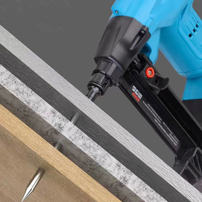 Sterk beton nagelpistool geschikt voor beton staal TOUA DCCN40A elektrisch oplaadbaar