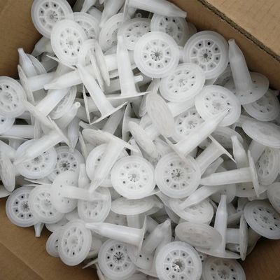 Glanzige, witte isolatie nagels van kunststof voor buitenmuren